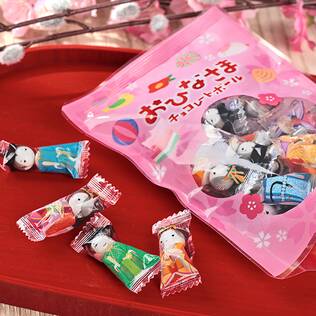 ニューエスト　おひなさまチョコレートボール　65g
