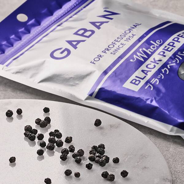 ギャバン　ブラックペッパー　ホール　100g