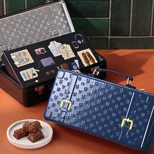 トランク缶　1個（チョコクランチ8個入り）